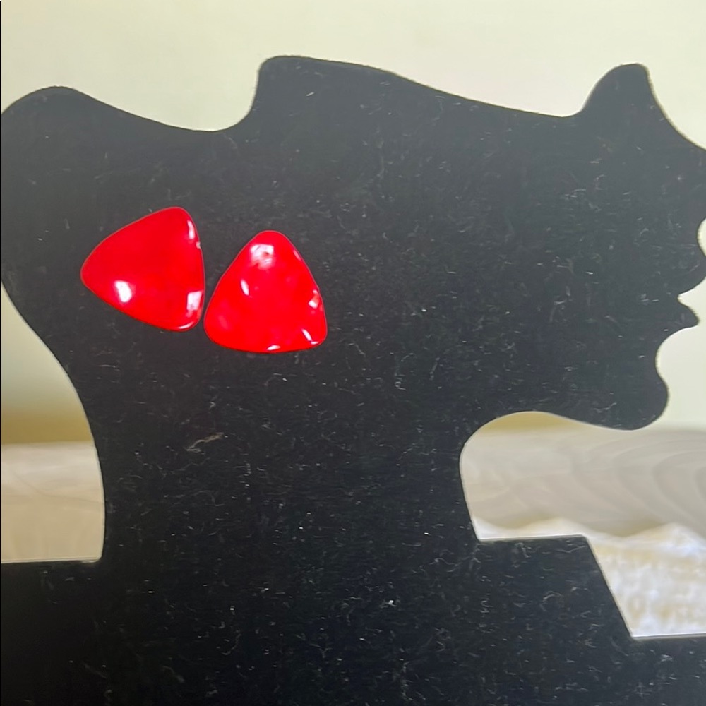 Elegant Red Earrings
